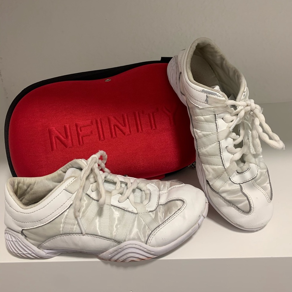 Infinity cheer shoes